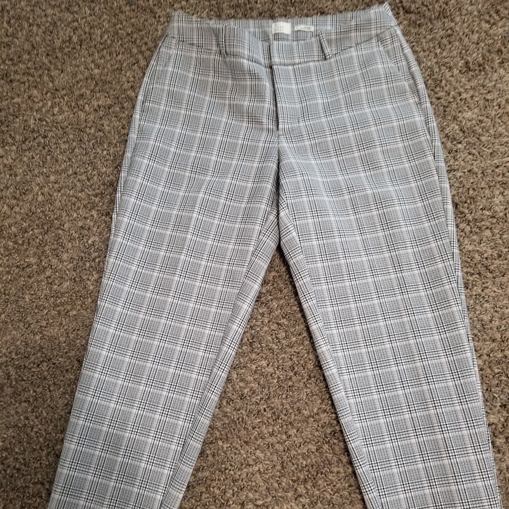 Ankle pants